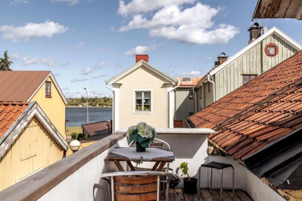 Central Laegenhet I 1700-Talshus Västervik Buitenkant foto